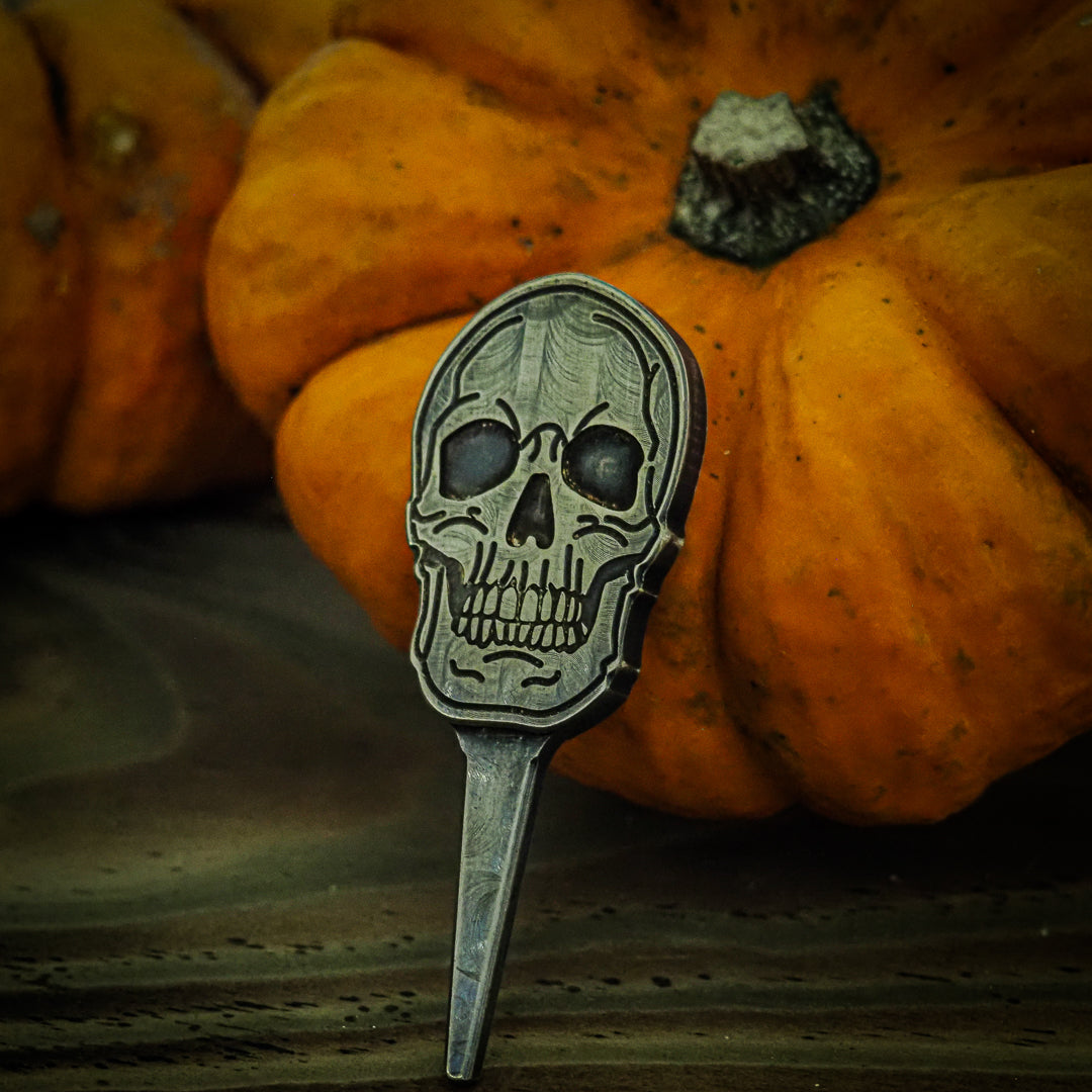 The antiqued Skull - SINK GOLF| UK MILLED PUTTERS