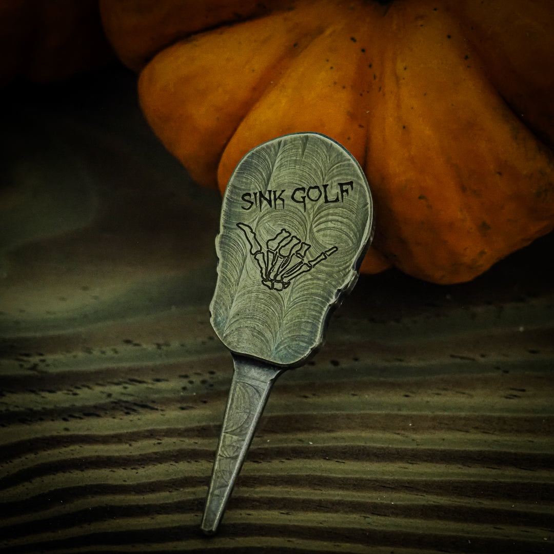 The antiqued Skull - SINK GOLF| UK MILLED PUTTERS