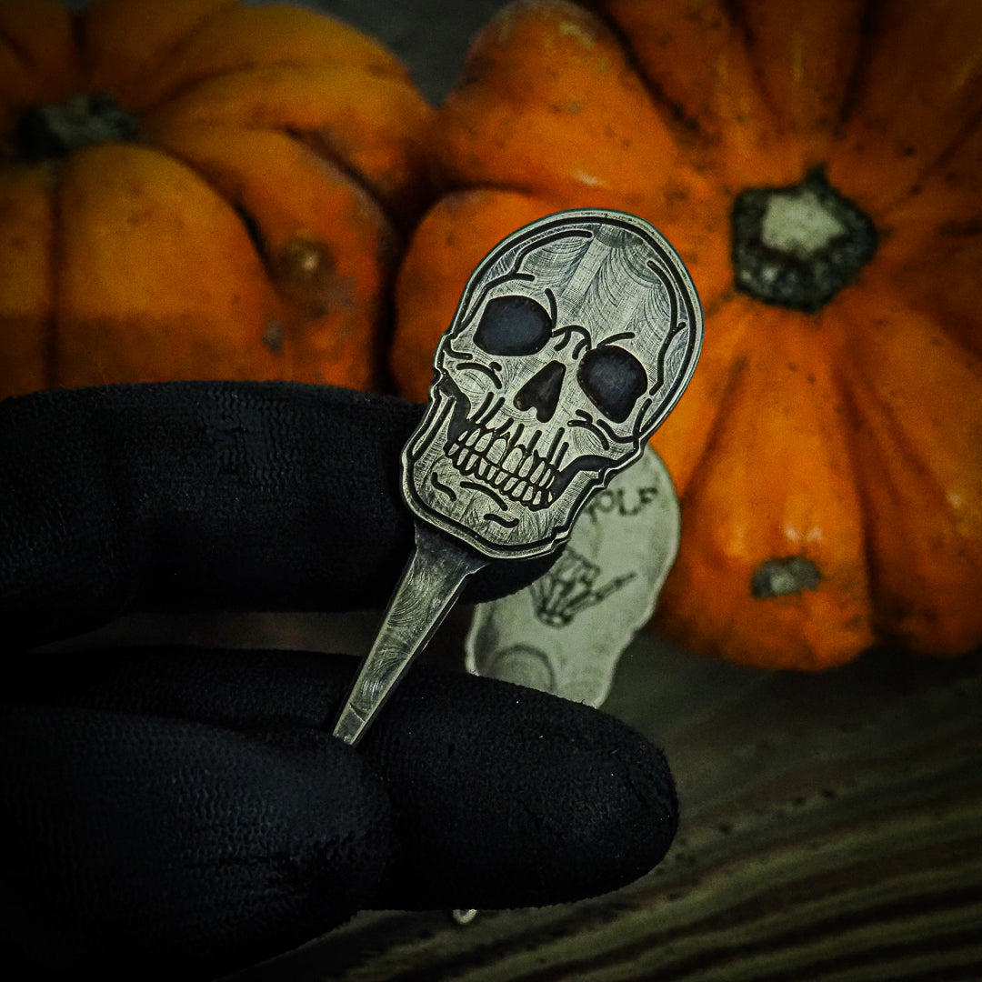 The antiqued Skull - SINK GOLF| UK MILLED PUTTERS