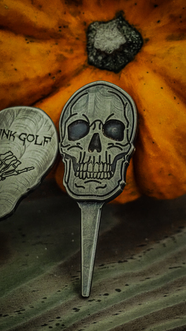 The antiqued Skull - SINK GOLF| UK MILLED PUTTERS