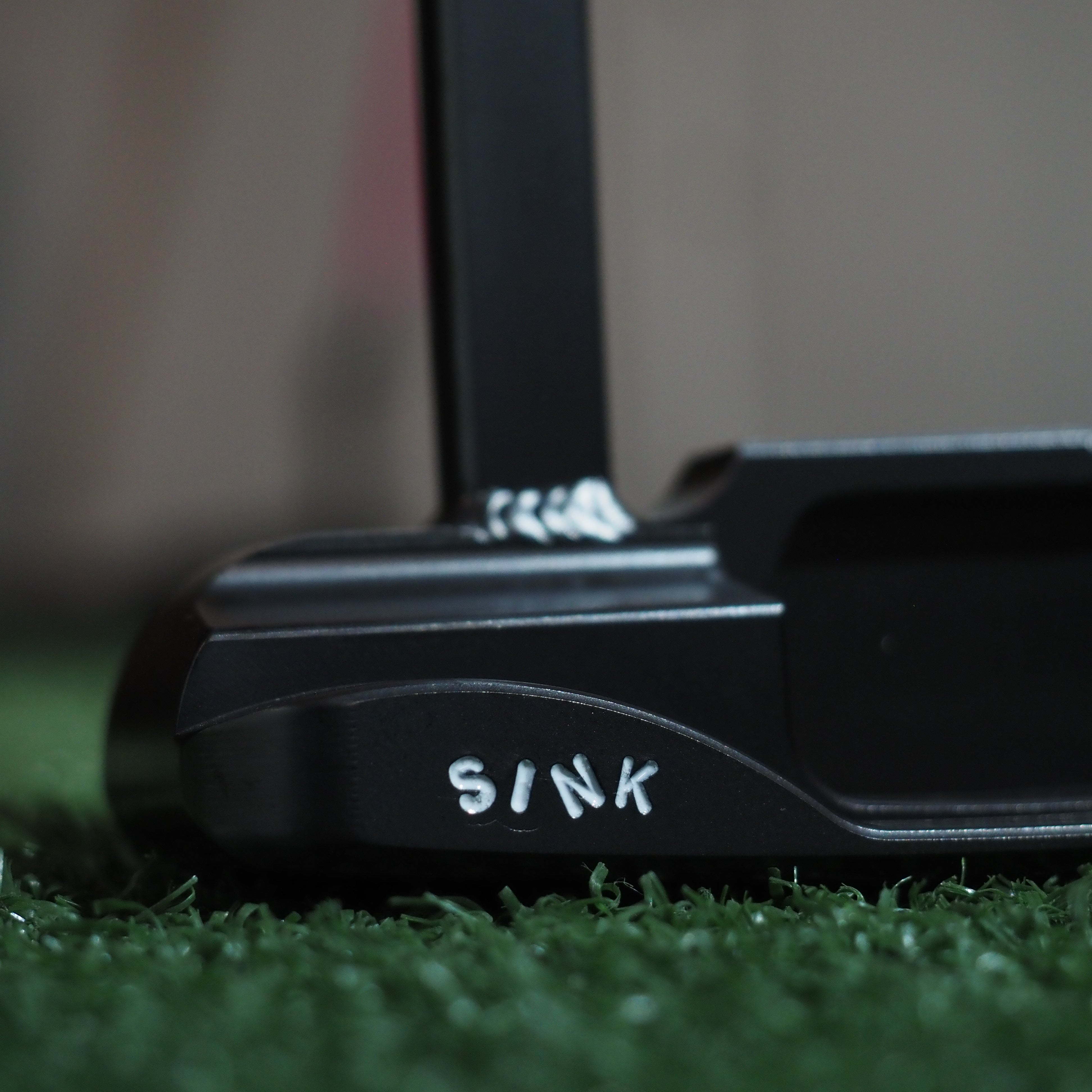 ACE 2.0 BLACKOUT - SINK GOLF| UK MILLED PUTTERS