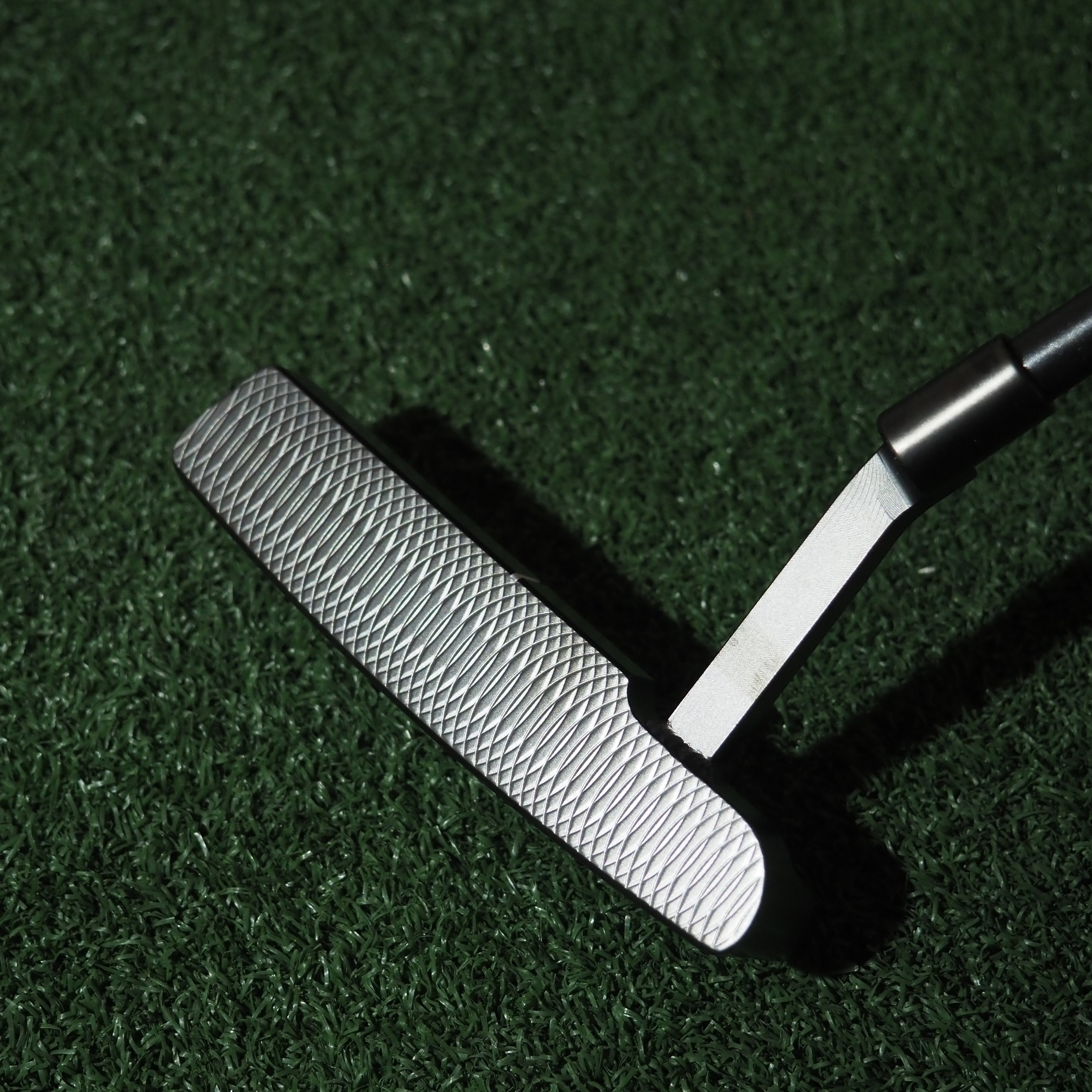 ACE 2.0 BLACKOUT - SINK GOLF| UK MILLED PUTTERS