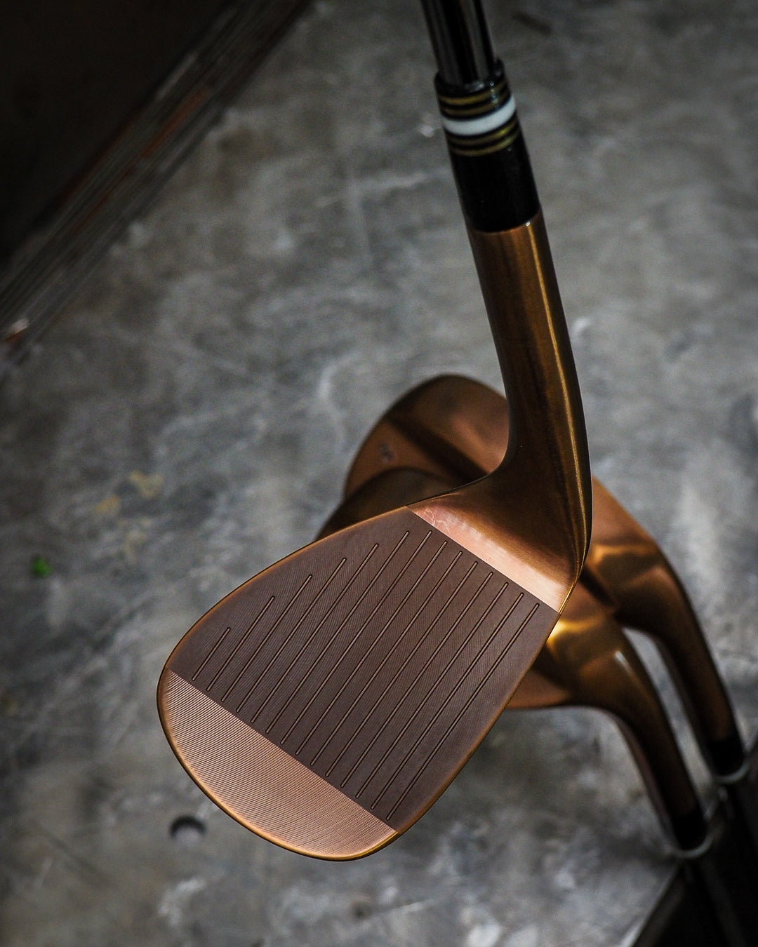 Brushed bronze wedge release - SINK GOLF