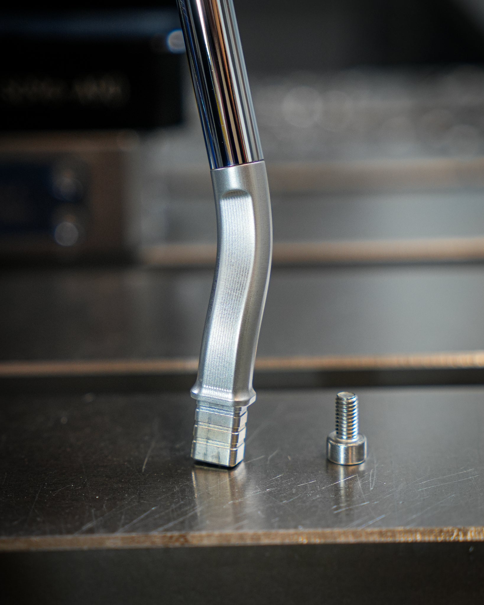IC - SG FLOW NECK - SINK GOLF