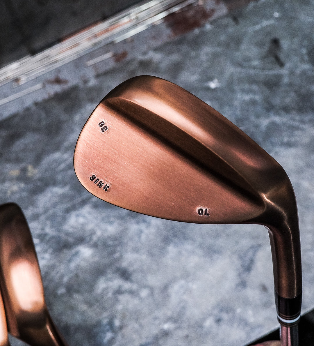 Brushed bronze wedge release - SINK GOLF
