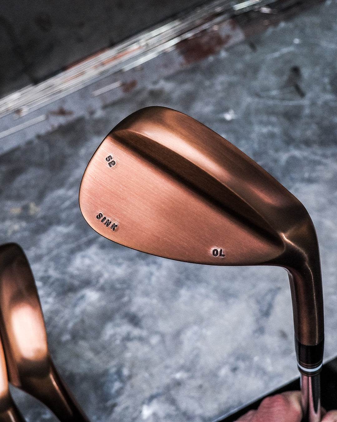 Brushed bronze wedge release - SINK GOLF